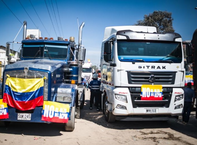 Paro camionero se extendió a 21 departamentos y afecta 153 municipios